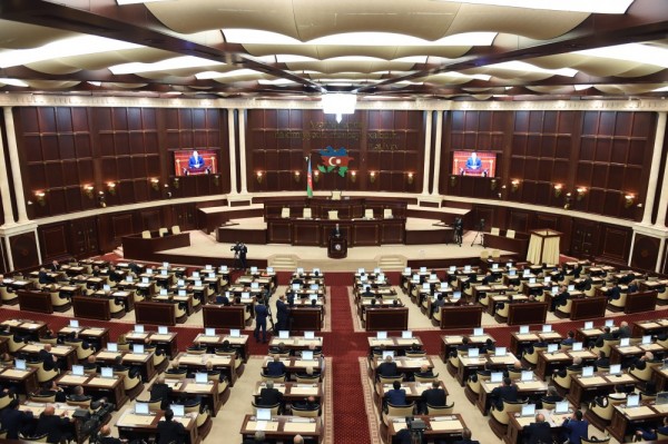 Noyabrın 16-sı, 17-si və 18-i Milli Məclisin plenar iclası keçiriləcək.